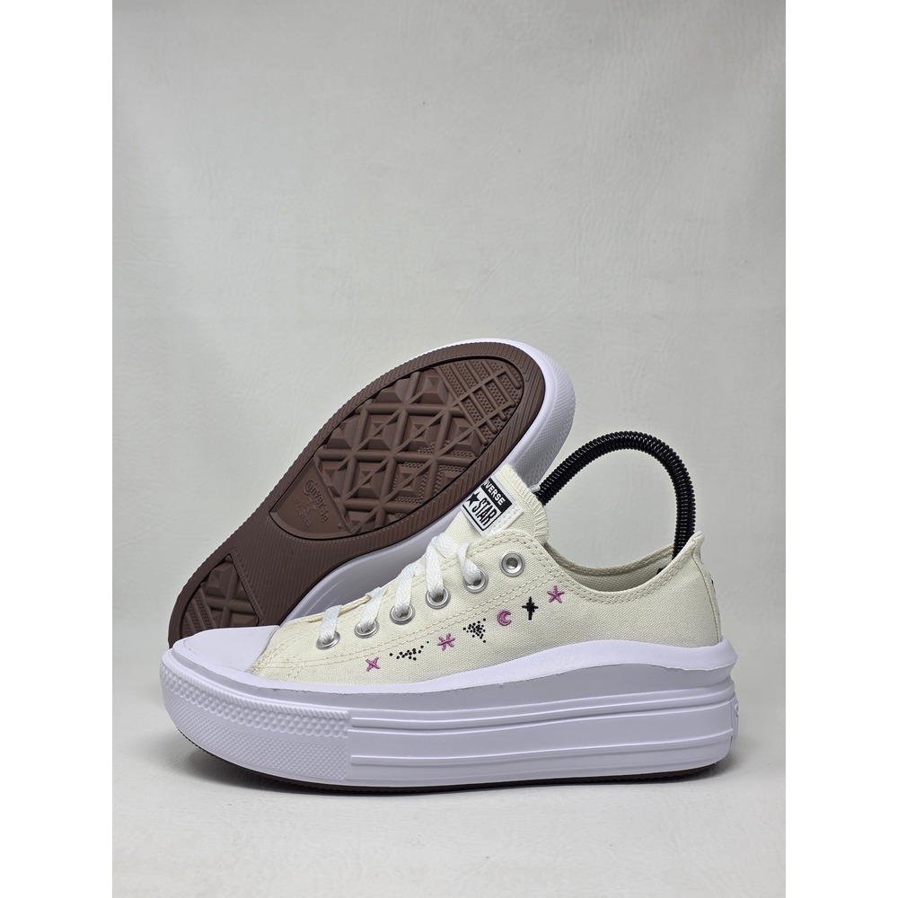 Converse Chuck Taylor All Star Size 7.5 Move Platform Cream Embroidered A16290C